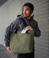 Flight Tote