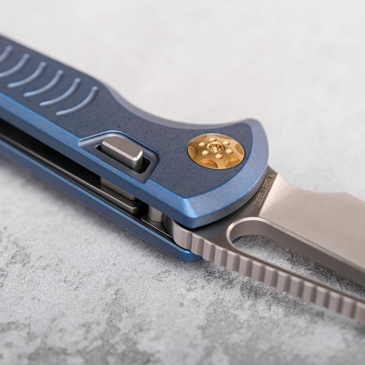 Gavko Leopard - Veitsi