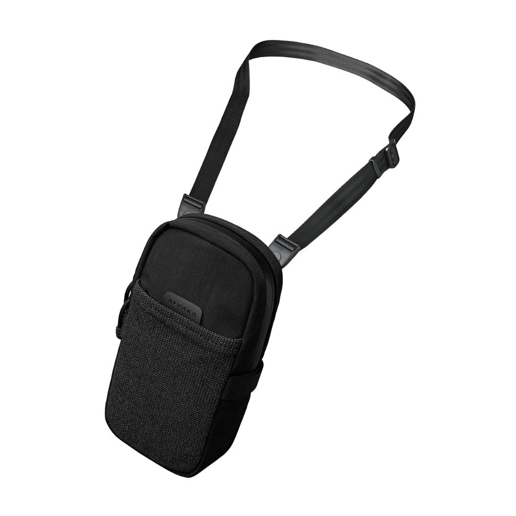 ModularShoulderPocketMaxAxoflux400DBlack_WashedNylon__0001_9ab41480-56a2-4542-b7f0-0222d2928230_edited.jpg