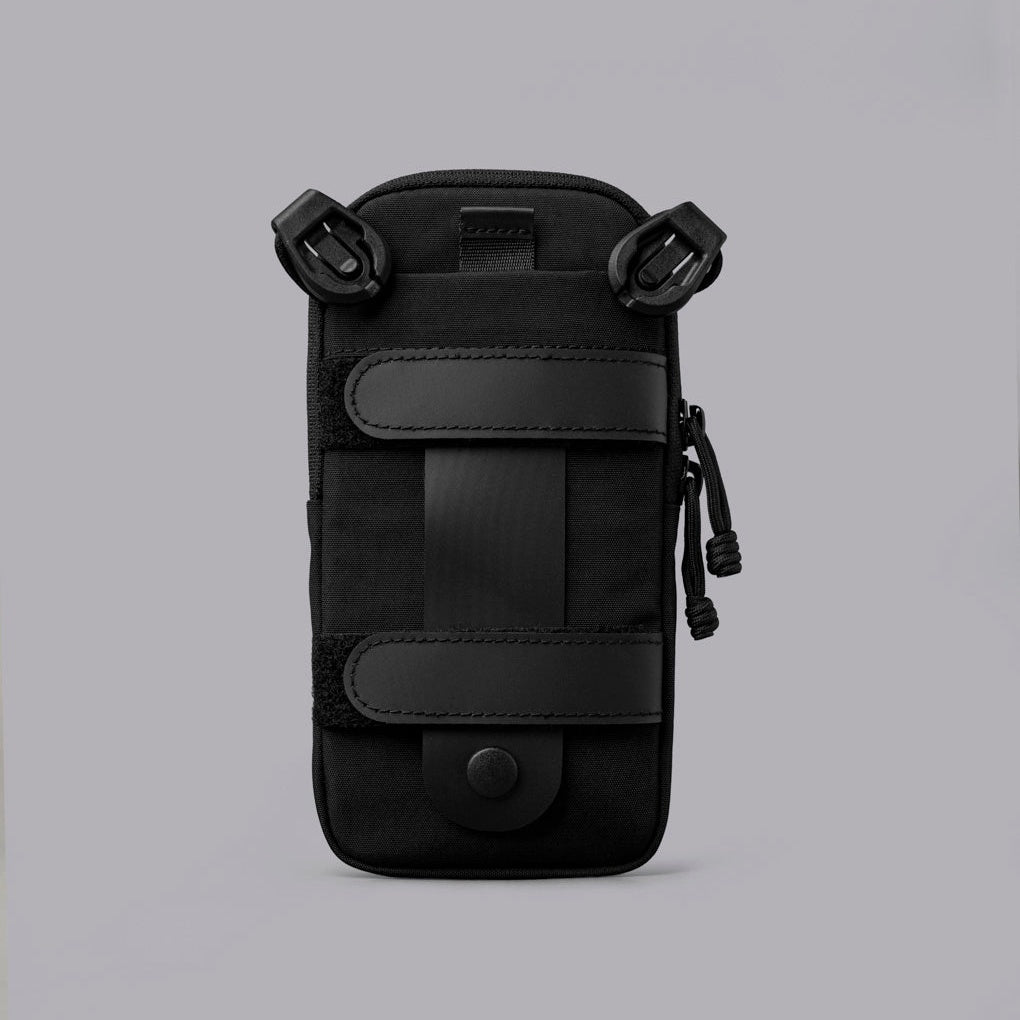 ModularShoulderPocketSlimAxoflux400DBlack_WashedNylon__0005_edited.jpg