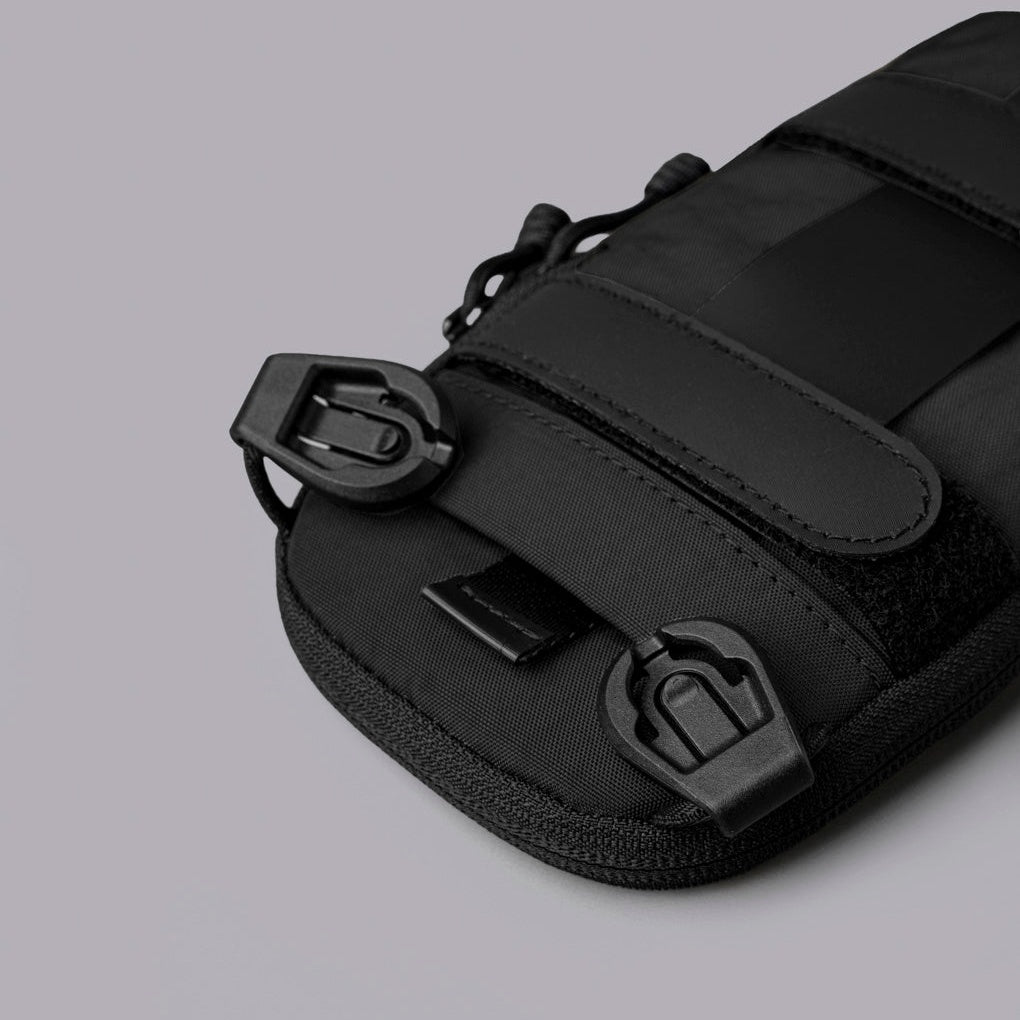 ModularShoulderPocketSlimAxoflux400DBlack_WashedNylon__0010_edited.jpg