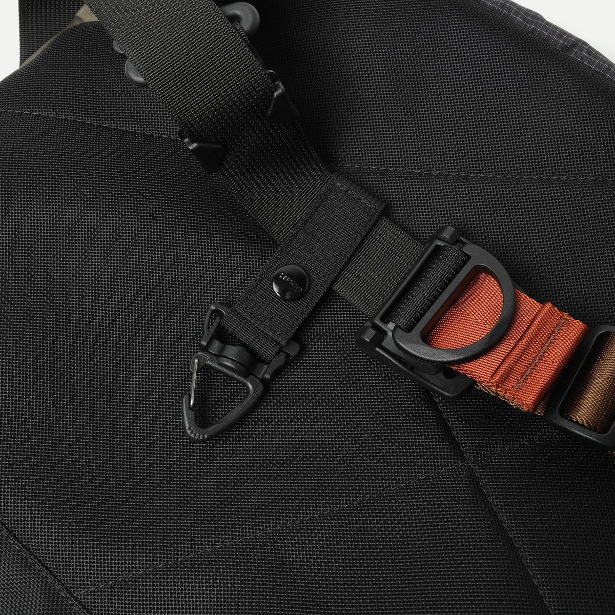 Snap Triangle Clip