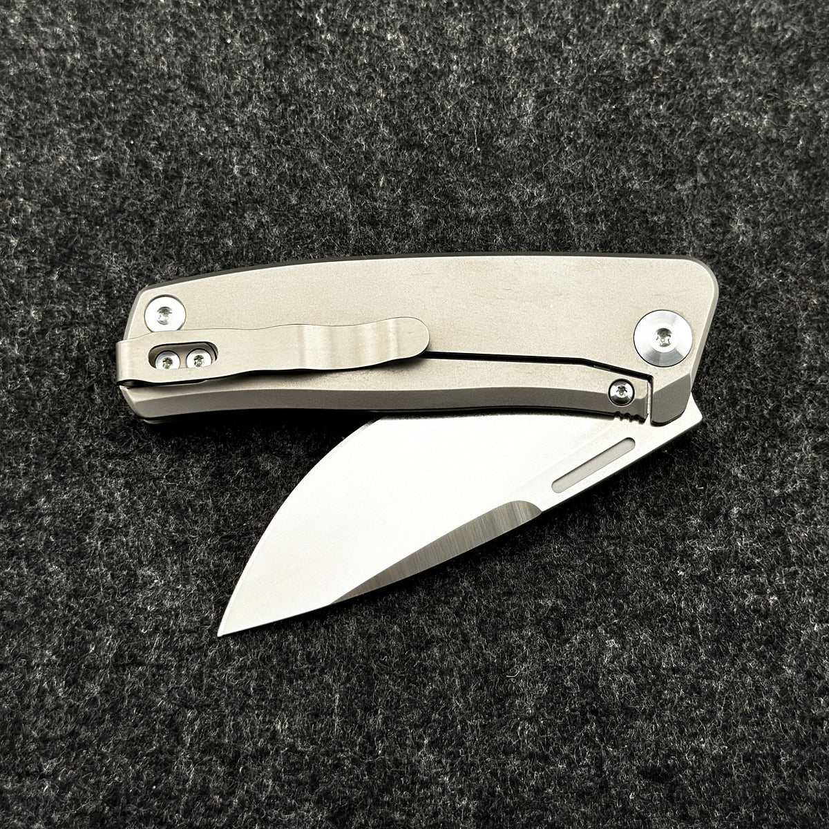 CornCraft Redshift Nail Groove Knife