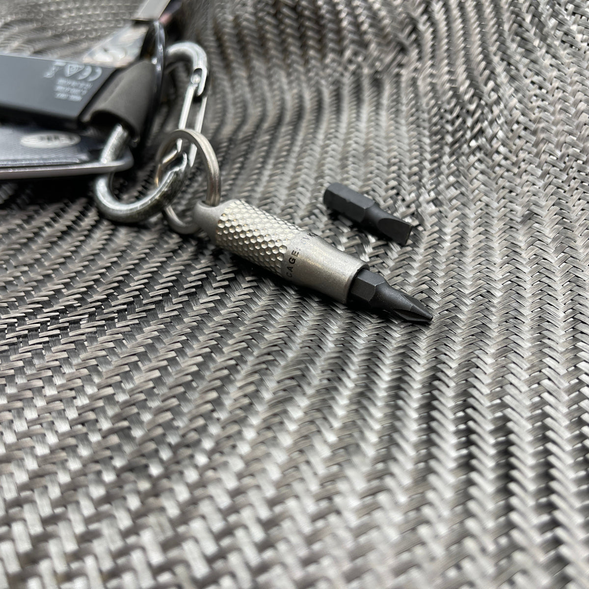 CountyComm Nub Titanium Screwdriver