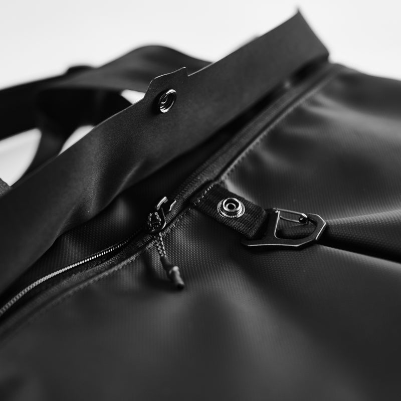 Tech Tote 16