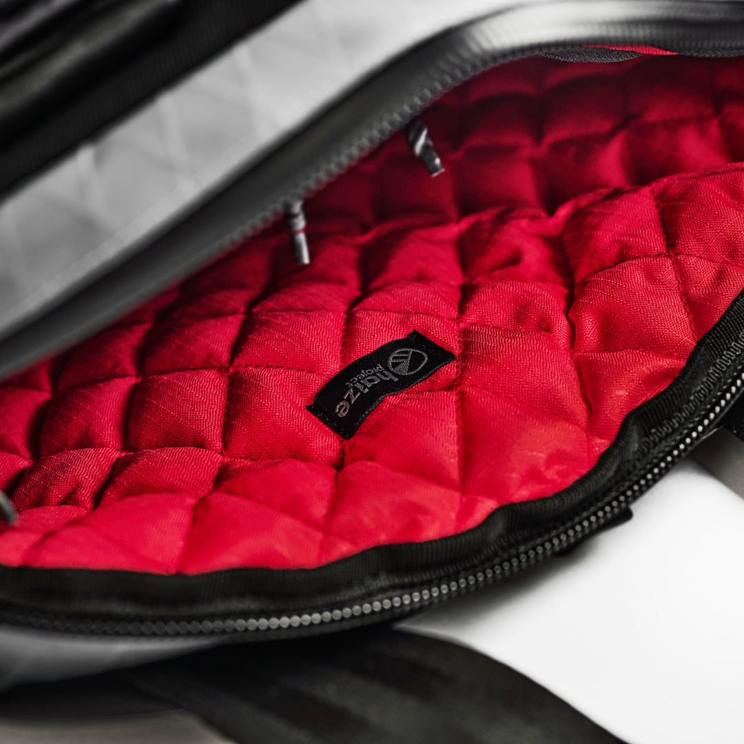 Tech Tote 16