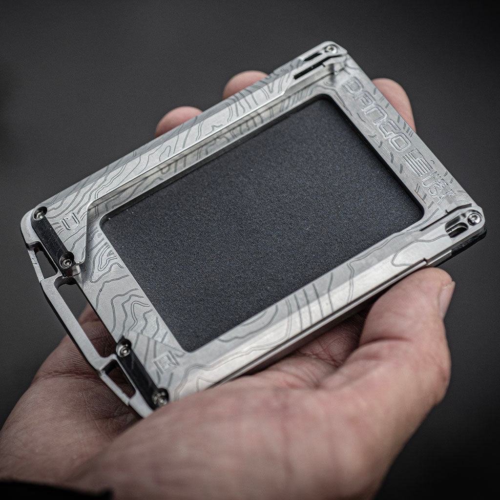 M1 Lite Titanium Rail Wallet