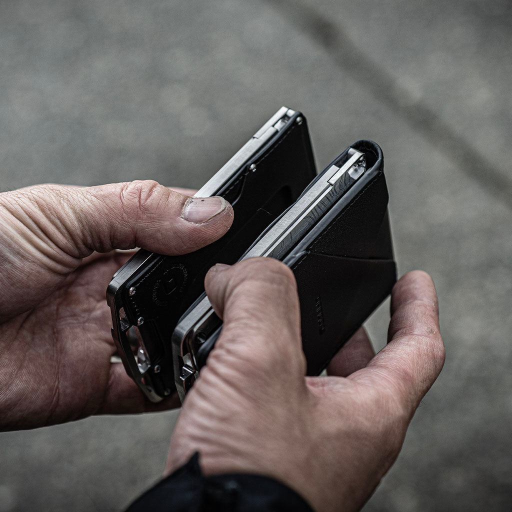 M1 Lite Titanium Rail Wallet