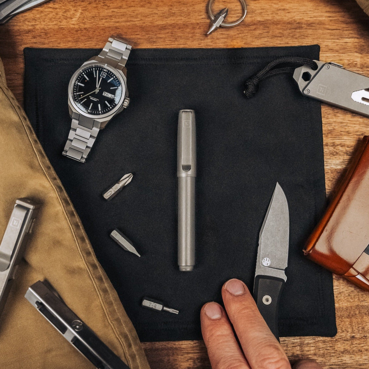 Base Line Capped Titanium Pen