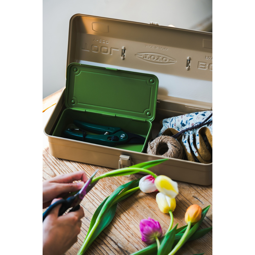 Toyo Steel Trunk Shape Toolbox T-190