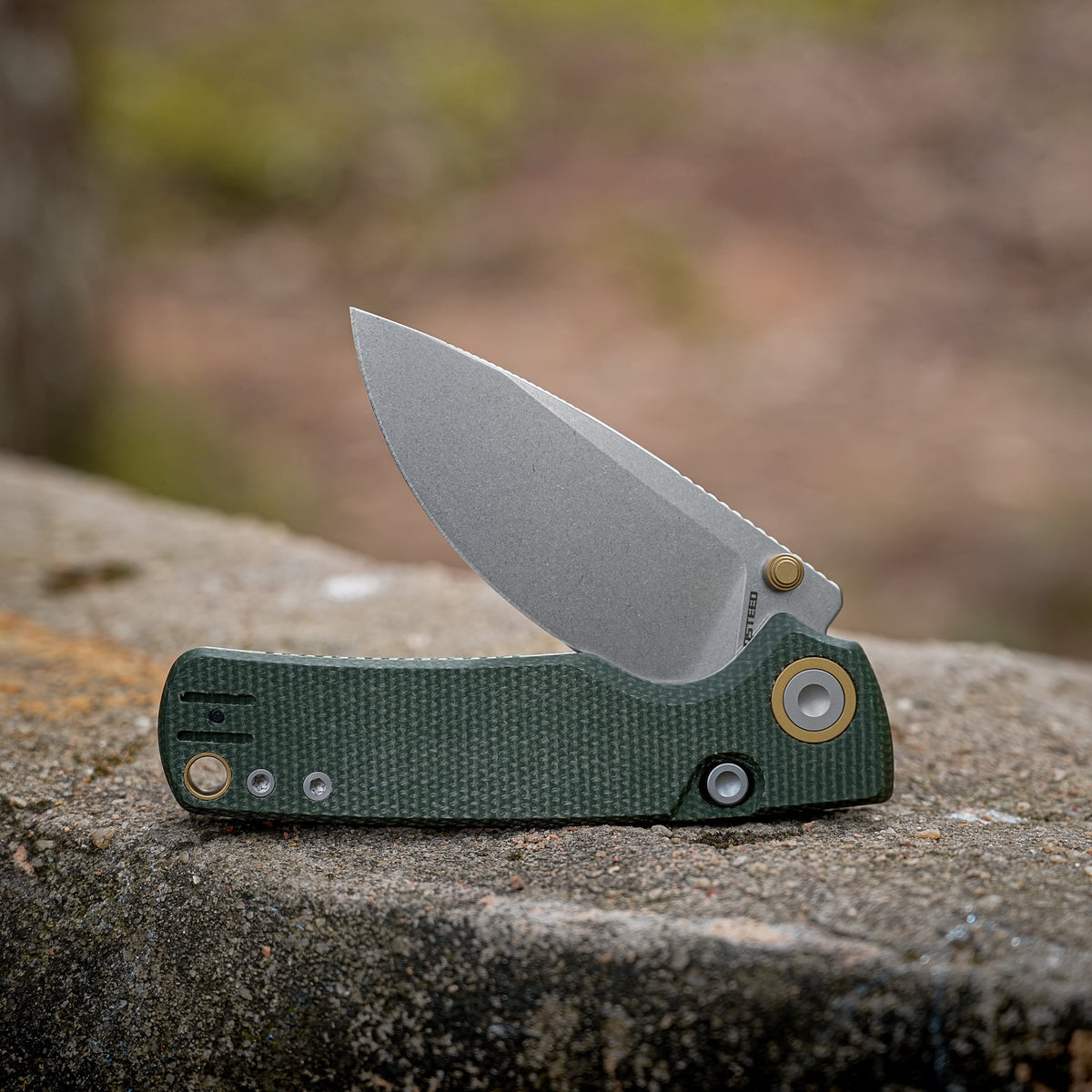 Vosteed Porcupine Thumb Stud Knife